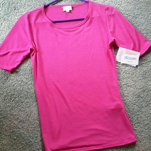 NWT XS Lularoe Gigi shirt